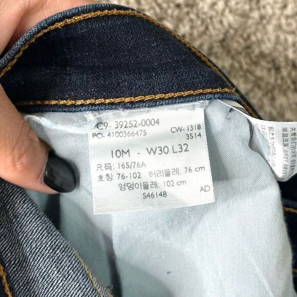 Levi’s Jeans Women’s 30/10 Classic Boot Cut Dark Wash Denim Blue - Picture 4 of 6